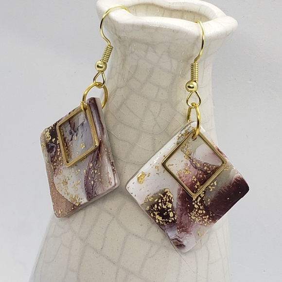 Burgundy and white square earrings - Picture 4 of 7